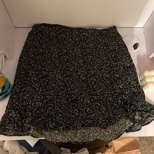 Forever 21 Skirt Size small